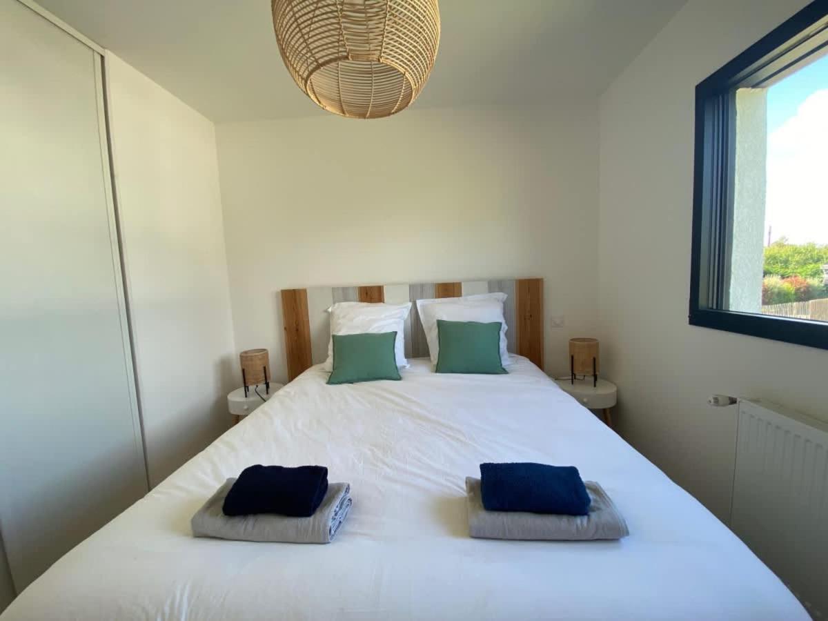 Carantec 4 Stars Villa With Jacuzzi And Garden For 8 Persons ภายนอก รูปภาพ